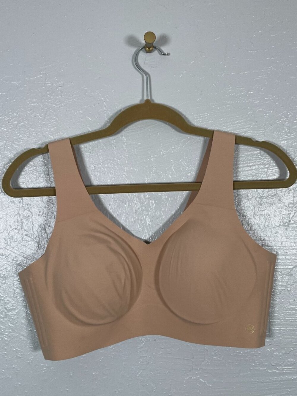 Honeylove Women XL Beige Sand V Neck Bra Wireless Soft Cups Wide Straps